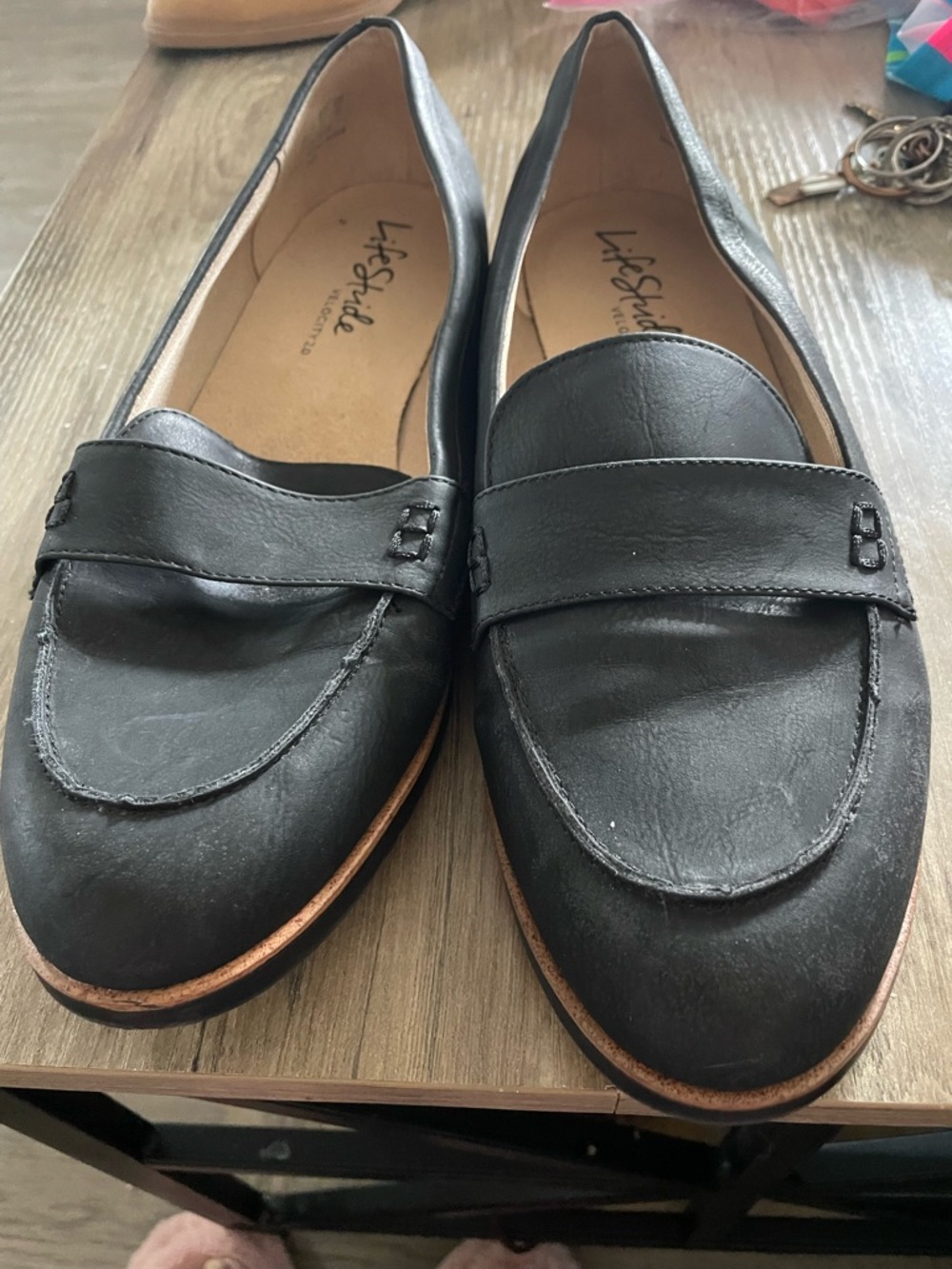 Life Stride Velocity 2.0 “ZEE” Women’s 11 black beige trim slip on loafers